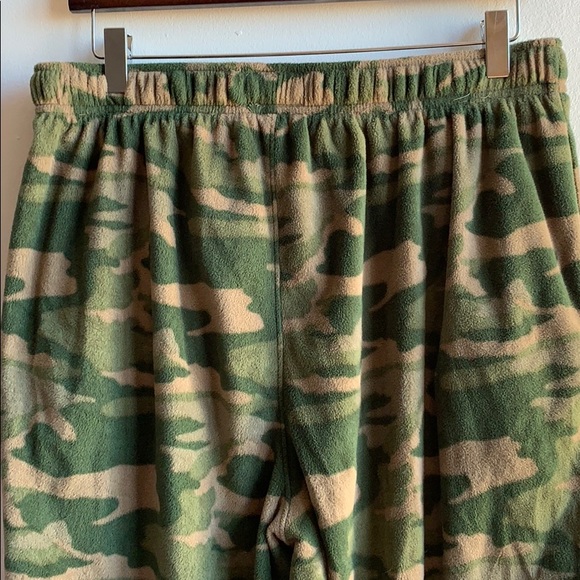 Super Soft Camo Pajama Pants L - Picture 4 of 6